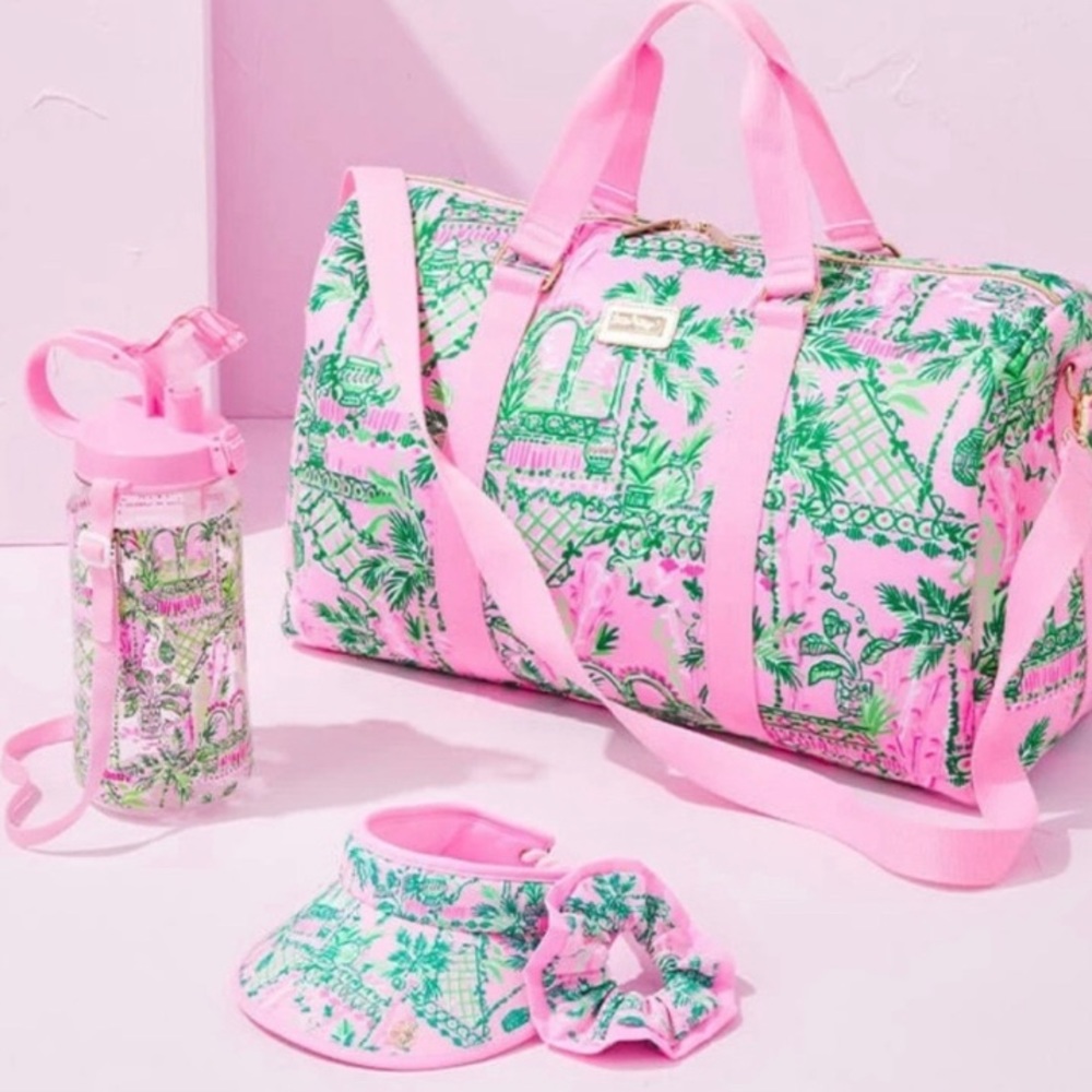 BNIP Lilly Pulitzer GWP- XL Water Bottle & Carrying Strap - Picture 7 of 10